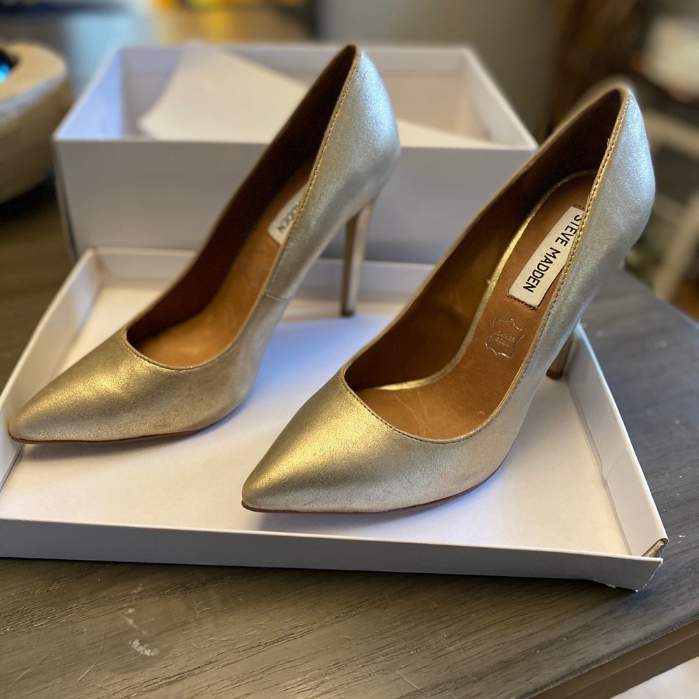 Platinum Steve Madden heels